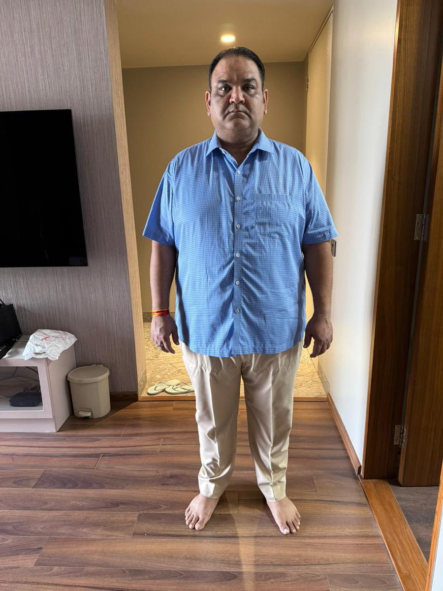 ujjwalabaxi's tweet image. From 132kgs in June 2025 down to 98kgs today.. 
Consistency &amp;amp; compliance are the 2 virtues this #client gave us - each and everyday.. leisure travels, home food, business meets- this man’s commitment to #selfcare is unnegotiable. 
Not that he did not indulge in any cheat meals,
