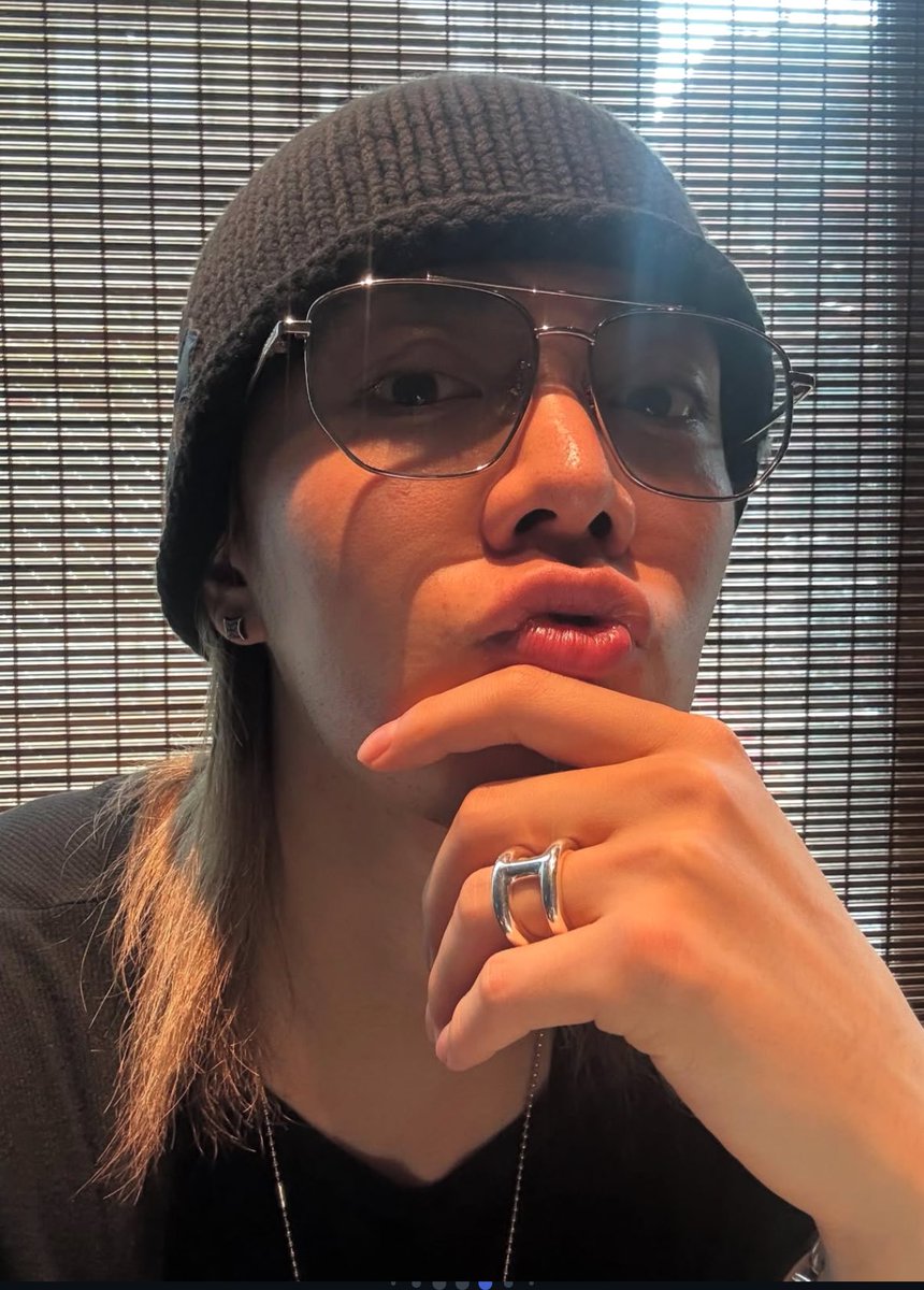 yuta pics tweet media