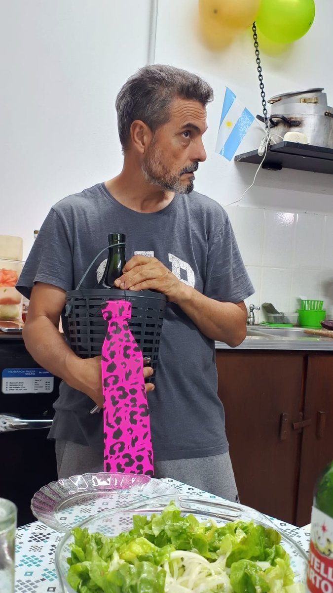 Yaestoyllegando tweet media