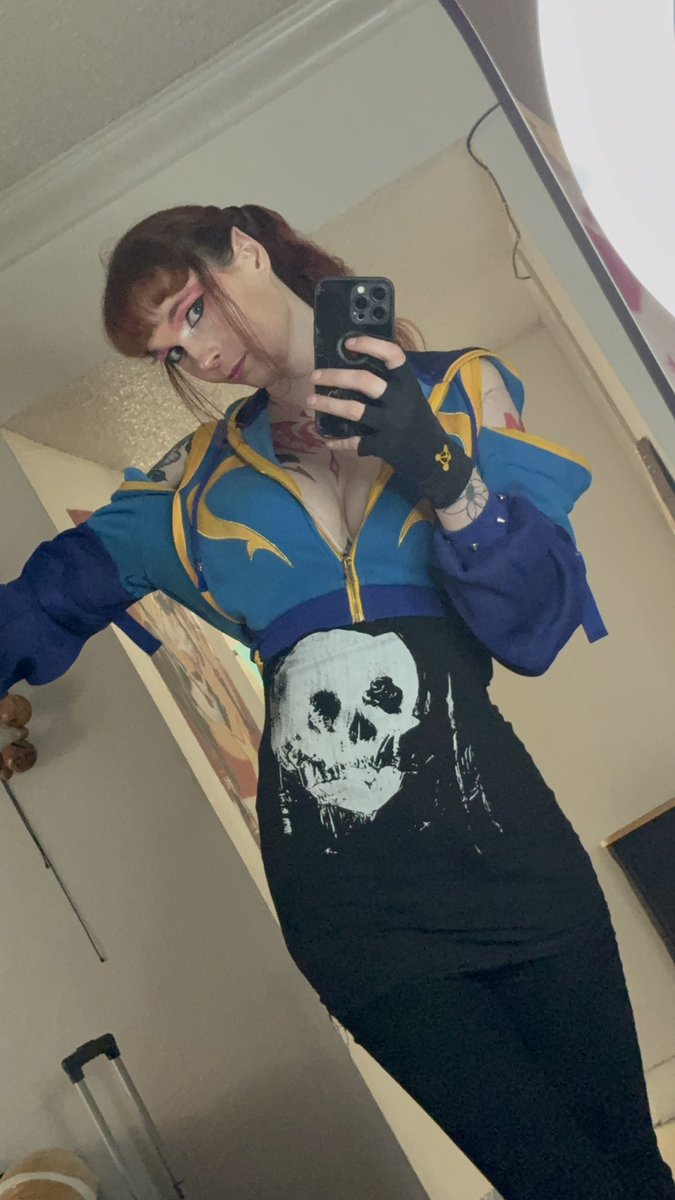 PixiePlaysGamesX tweet media
