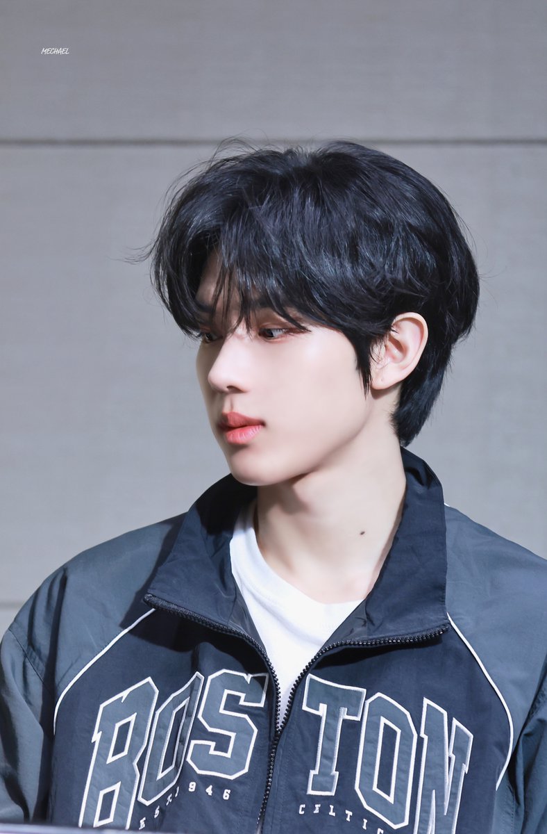 𝐦𝐞𝐜𝐡𝐚𝐞𝐥 tweet media