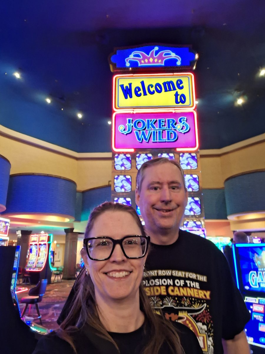 John_Mehaffey's tweet photo. Jokers Wild just closed. This was the last picture we took on the way out. Cadence Crossing, its replacement, opens Wednesday. Our trip report from tonight will be on @Vegas_Advantage tomorrow. https://t.co/9LxZh9o5Ks