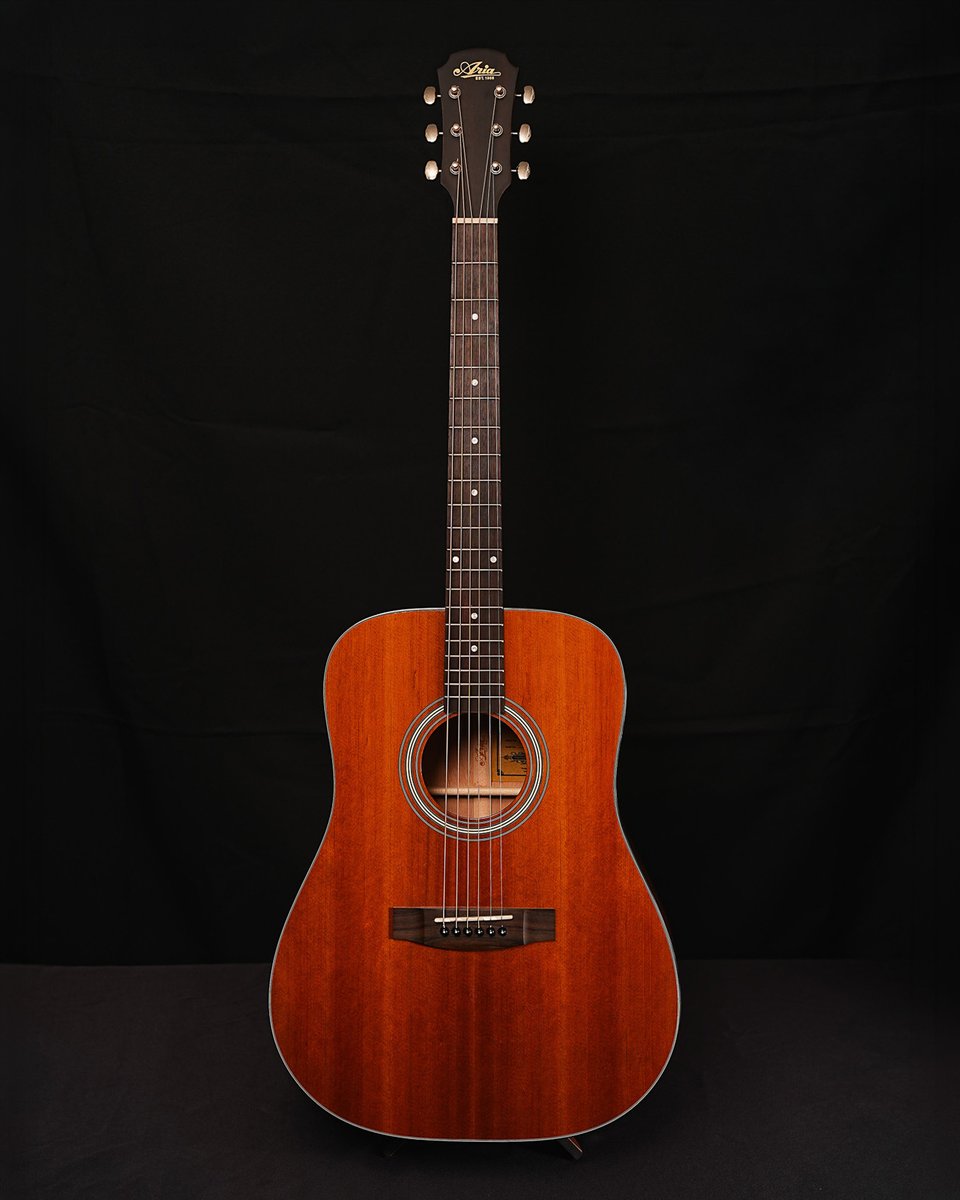 Aria Guitars tweet media