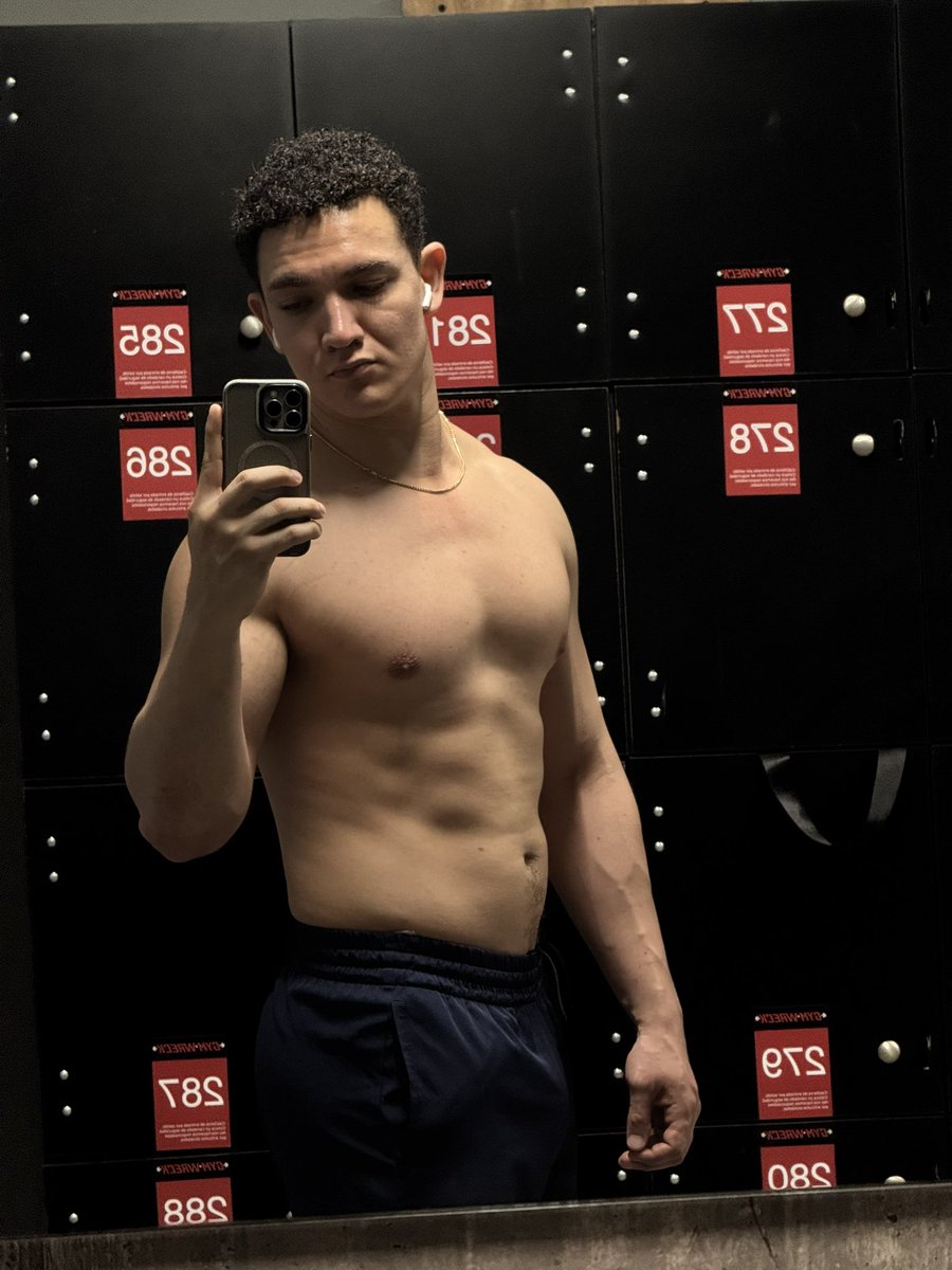 Inosuke fem tweet media