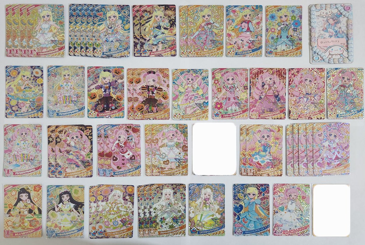 yrby90152's tweet photo. 🍀アイプリ交換🍀

【譲】画像1～5
※リプ欄へ続きます

【求】画像6～9
※ミルフィーは🔴の付いていないもの

・レート考慮
・比率違い○
・異種交換○
・郵送交換希望

検索からもお気軽にお声かけください

#アイプリ交換
ひみつのアイプリ
ミルフィーカード https://t.co/dLFoi7Yjs1