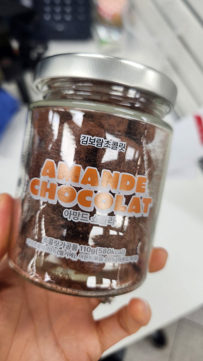 HHome🕯 tweet media