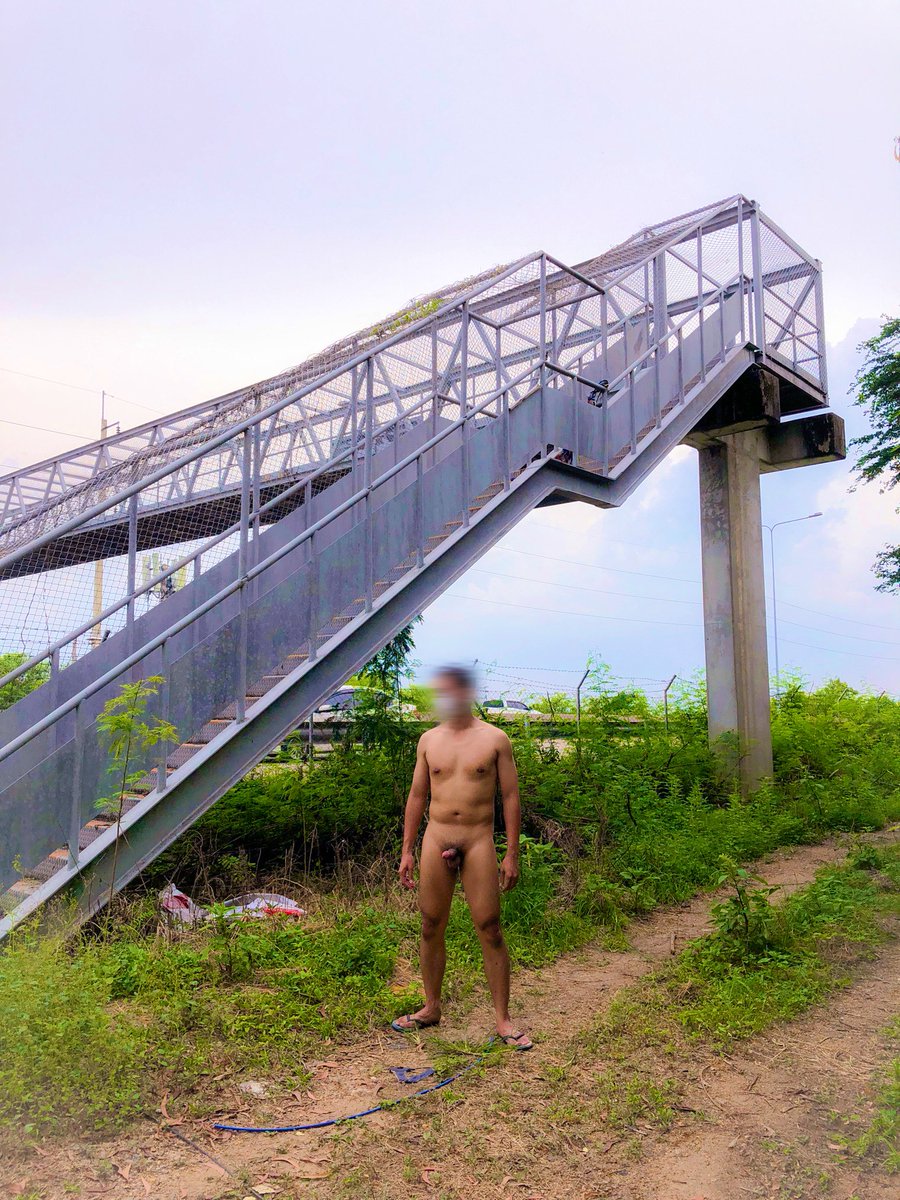 หาทาสทรมานเสียว ทาสโชว tweet media