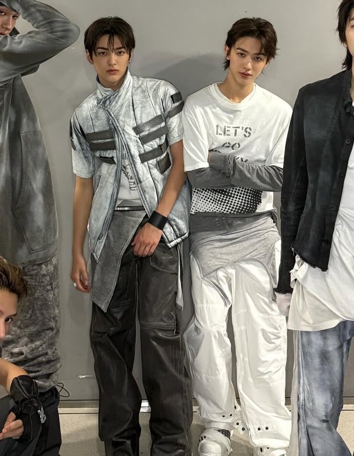 파미리 tweet media