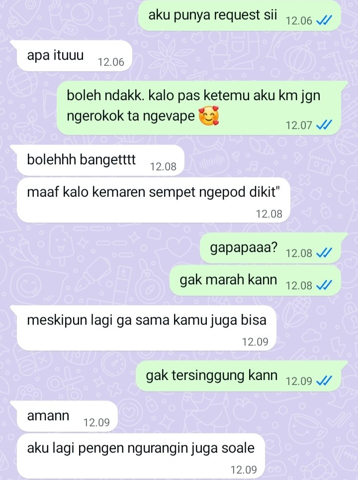 miselaxi's tweet photo. habis melakukan adegan dewasa yg bikin deg2 an. soalnya dr dulu gak suka sm asap rokok 😭 https://t.co/hHwiMLxsAi