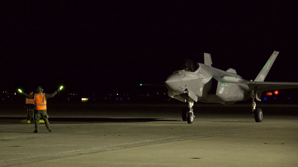 JASDF_PAO_ENG's tweet photo. 🇳🇱🇯🇵🇺🇸RNLASF #F35s arrived AB @jasdf_misawa to take part in EX KAZAGURUMA Guardian! Under the shared recognition that security of Euro-Atlantic and of Indo-Pacific are inseparable, we will deepen mutual understanding and enhance tactical proficiency. #5thAirForce @Kon_Luchtmacht https://t.co/tFB9BOWj4I