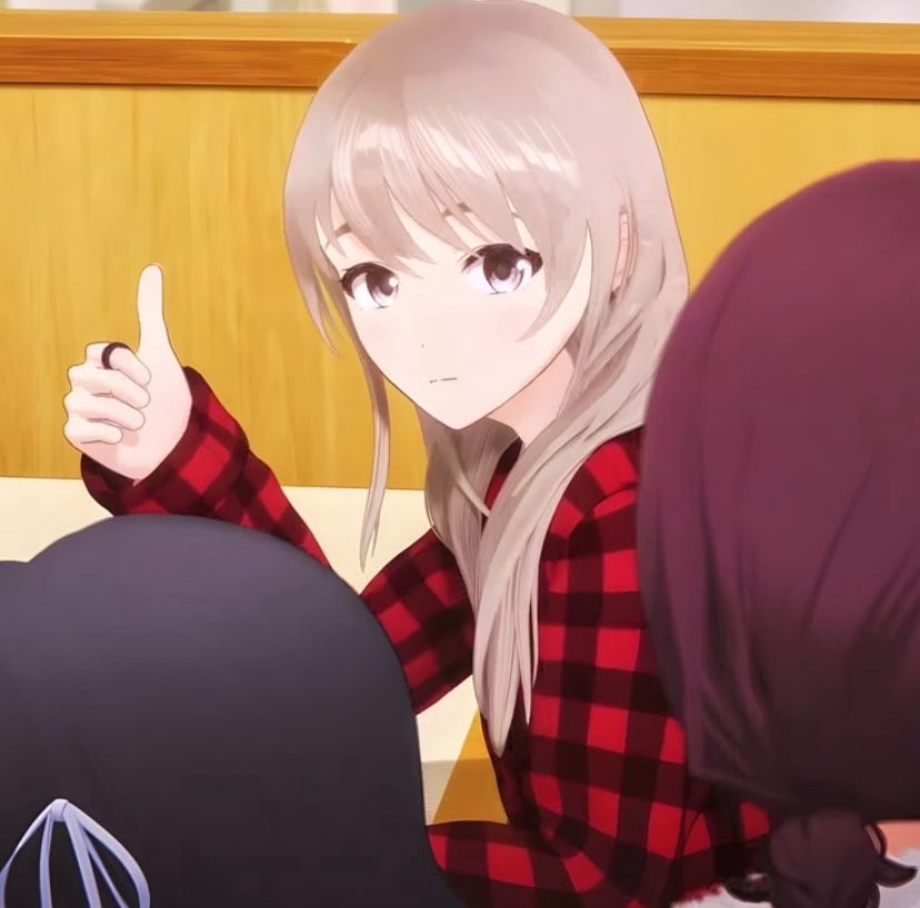 chloe ^_^ tweet media