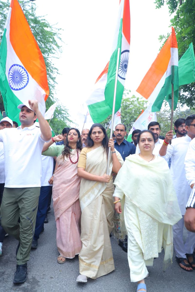 The Shaheed Diwas Padyatra begins with the spirit of #MYBharatMYResponsibility, in the presence of Smt. Raksha Khadse, Minister of State for Youth Affairs and Sports, and Shri Gaurav Gautam, Hon’ble Minister for Youth Empowerment, Government of Haryana, along with other