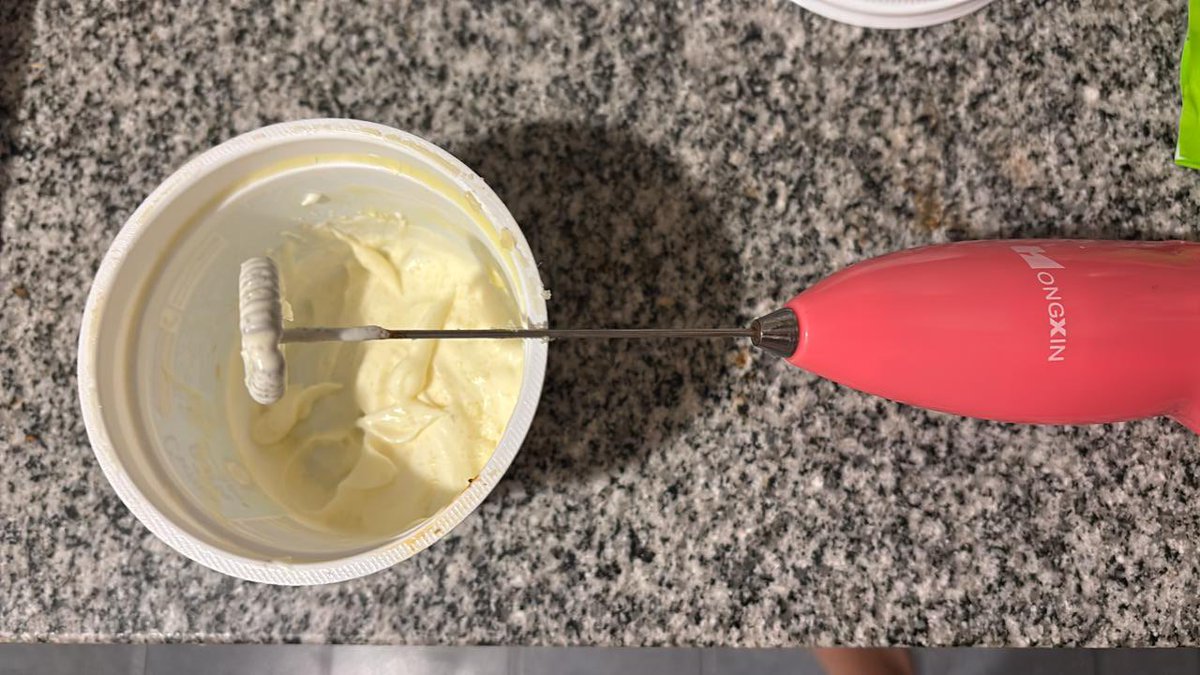 emily 🌷 tweet media