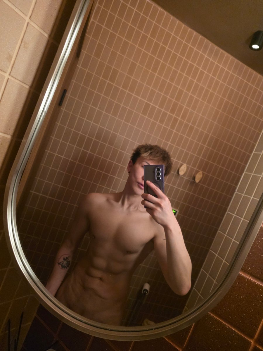 17cmdevil tweet media