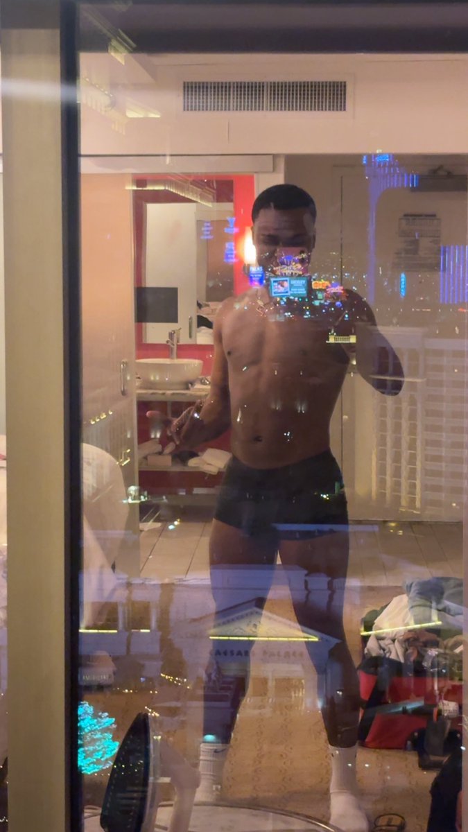 𝐌 𝐀 𝐋 💞 tweet media