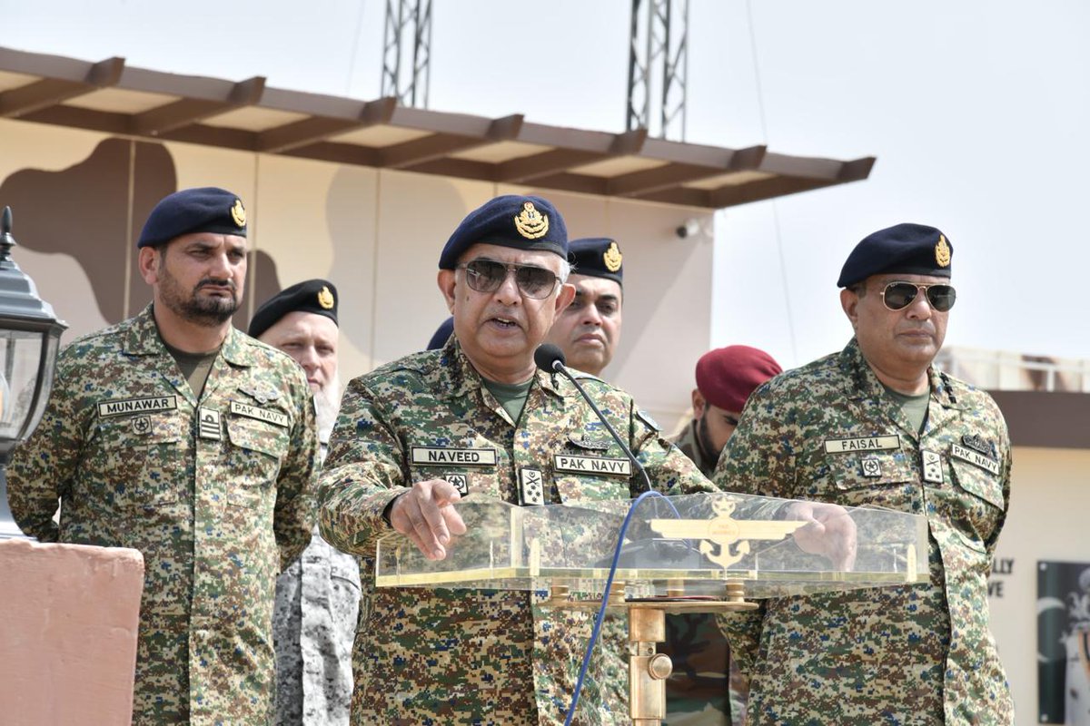 Defense_Times's tweet photo. Chief of the Naval Staff Visits Forward Positions on Eid-ul-Fitr.

On the occasion of Eid-ul-Fitr, Chief of the Naval Staff Admiral Naveed Ashraf undertook a visit to forward positions in the Creeks Areas. 

He engaged with troops on duty, appreciated their vigilance and operational preparedness & commended their unwavering resolve in securing Pakistan’s maritime domain.