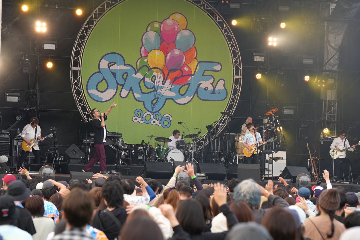encore_inf's tweet photo. 沖縄でHYが主催する7回目の野外音楽フェス 「HY SKY Fes 2026 & Special Night」幕開け 初の3日間フル開催！ DAY1＜HY/肝高の阿麻和利 /Chevon /C&K /尾崎匠海 ＆ 藤牧京介(INI) /コブクロ /玉城千春(Special Night) /ありんくりん(GREEN STAGE) /MASA MAGIC(GREEN STAGE)＞ オフィシャルレポート

https://t.co/QR5C7CtID4

#HYSKYFes2026