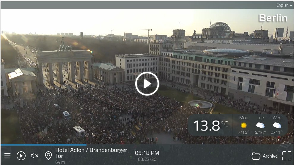 JustinC71538094's tweet photo. Mein Fazit zu der Teilnehmerzahl bei #b2203 gestern am Pariser Platz. Ich teile die Auffassung der @polizeiberlin , dass es ca. 6.000 - 7.000 Teilnehmer waren. Jede Zahl die darüber liegt ist Wunschdenken.
Wie komme ich darauf? Ich habe im Januar 2024 eine Flächenberechnung 1/x https://t.co/7enqdTyfq2