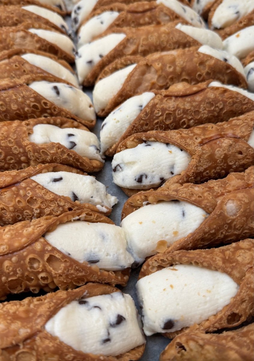 Monica 🍀⚘️🌍📚🐞🎧 tweet media