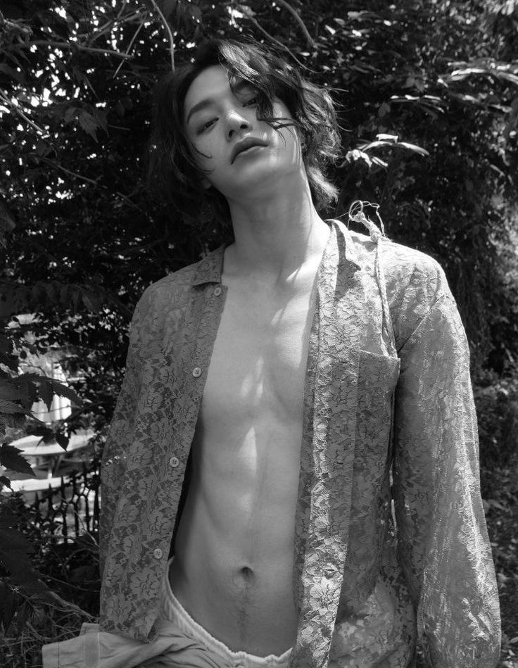 jiwoong doing things tweet media