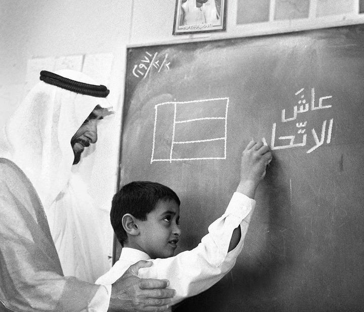 المغفور له بإذن الله الشيخ زايد بن سلطان آل نهيان -طيب الله ثراه