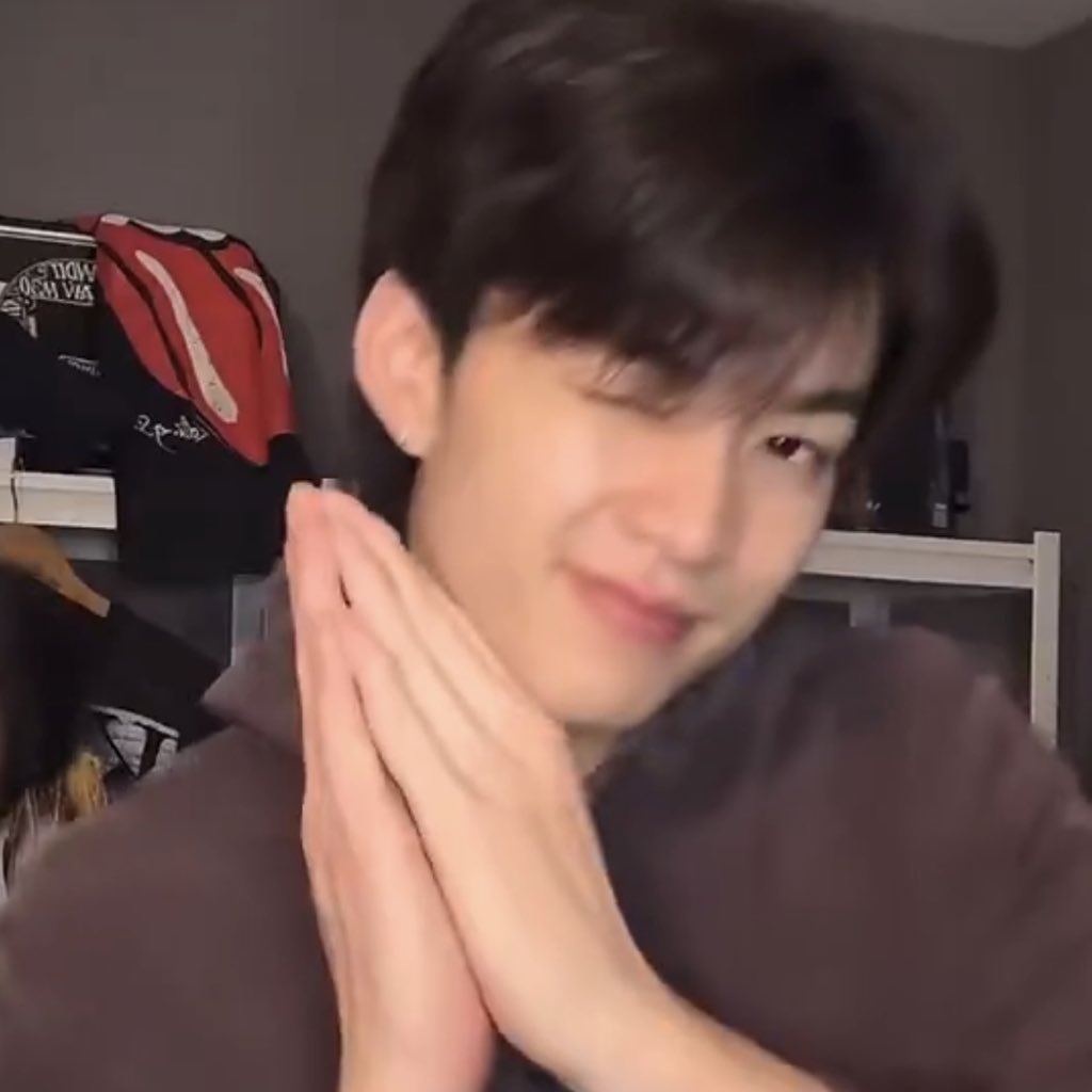 𝓰𝓲𝓯𝓽☽𝓮𝓮 tweet media