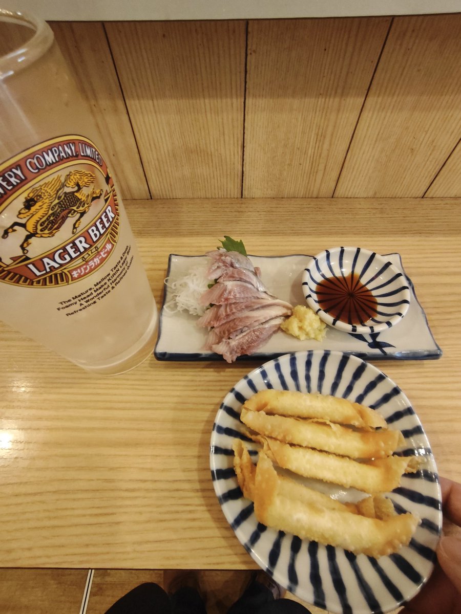 waseimaru's tweet photo. 川崎の晩杯屋は昼からやっててレベル高いわ https://t.co/x26msKT6GI