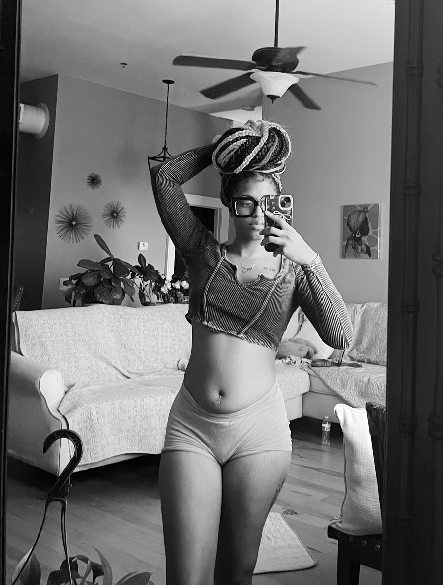 i am Luvv💚💋 tweet media