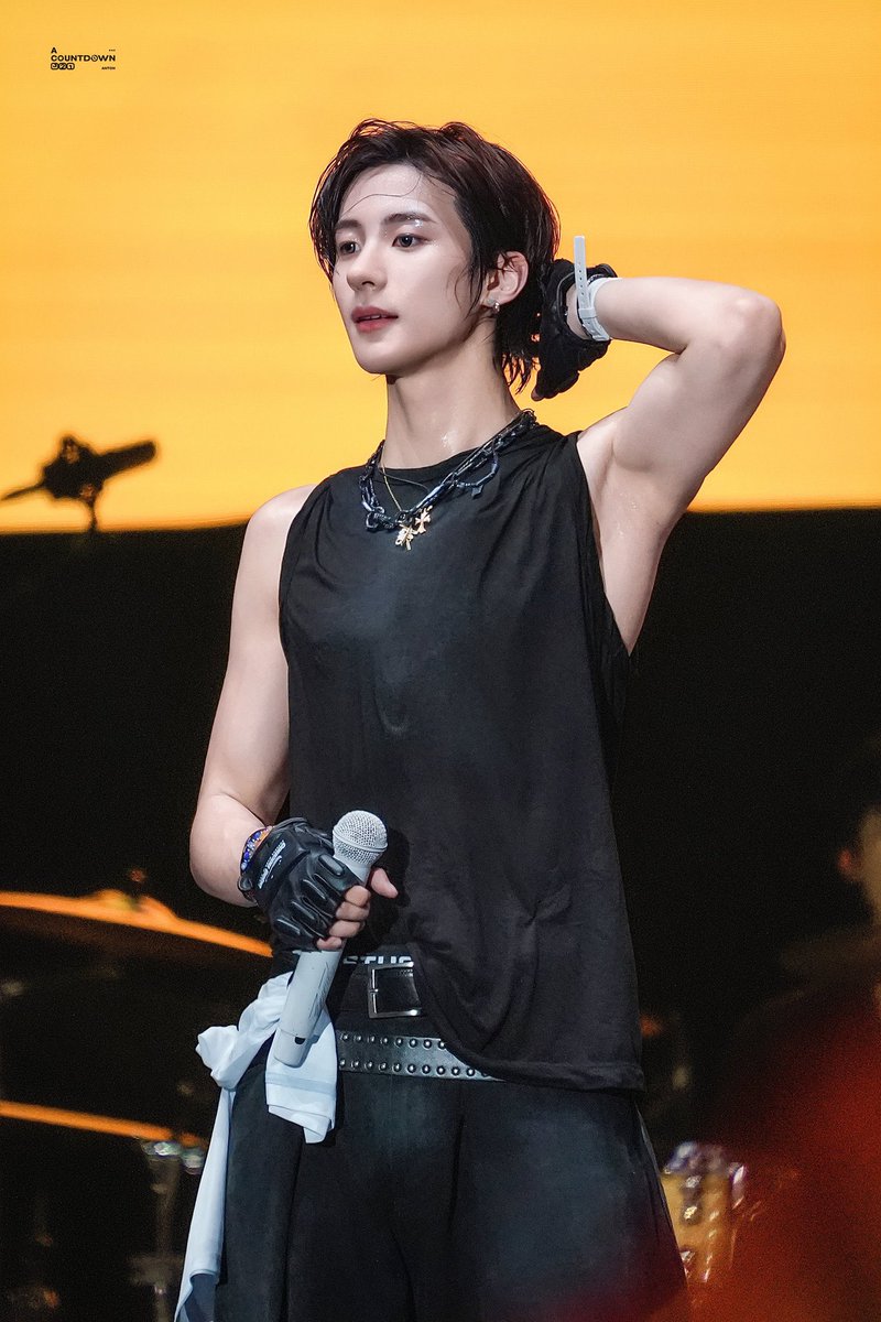 bay 𐙚 tweet media