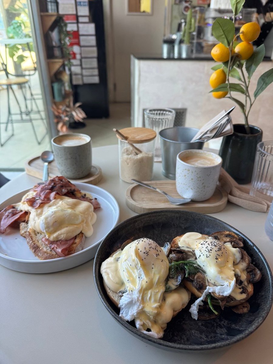 Good Morning Legen 🌥☕️

I wish you all have a great monday 🤍