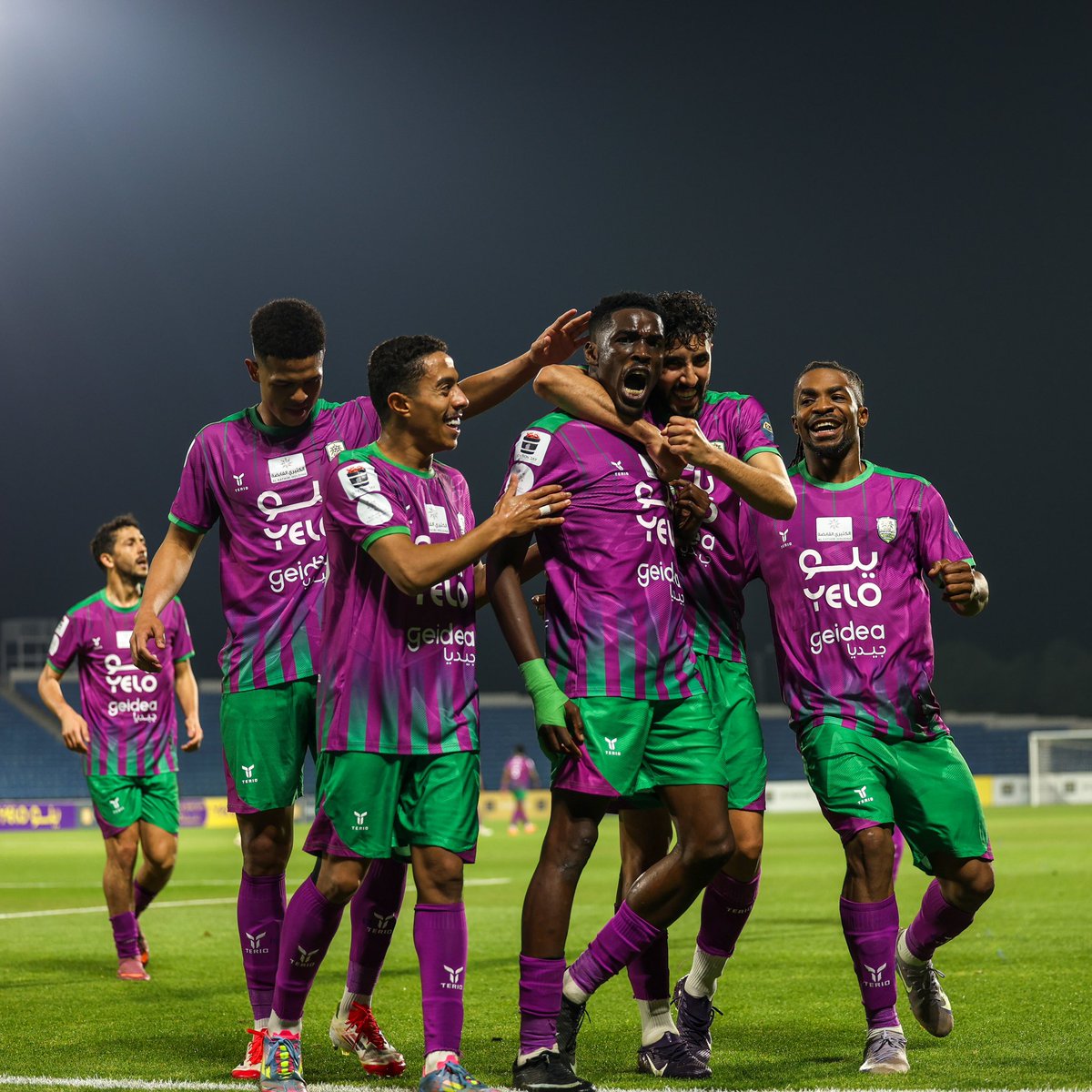 عيسى بن ناصر tweet media