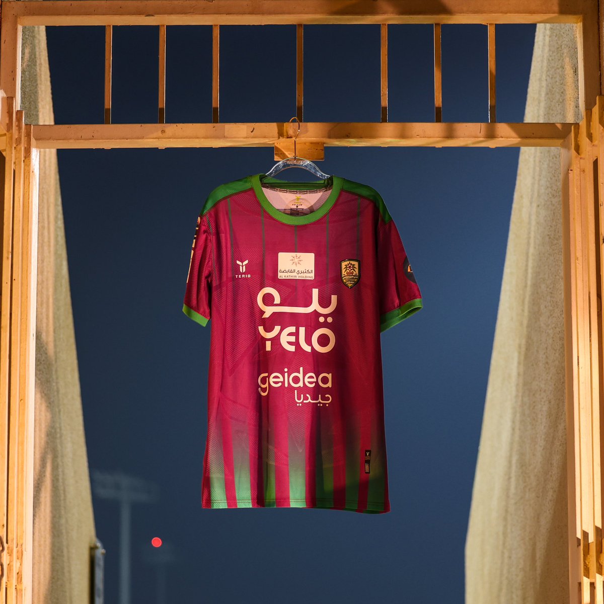 عيسى بن ناصر tweet media