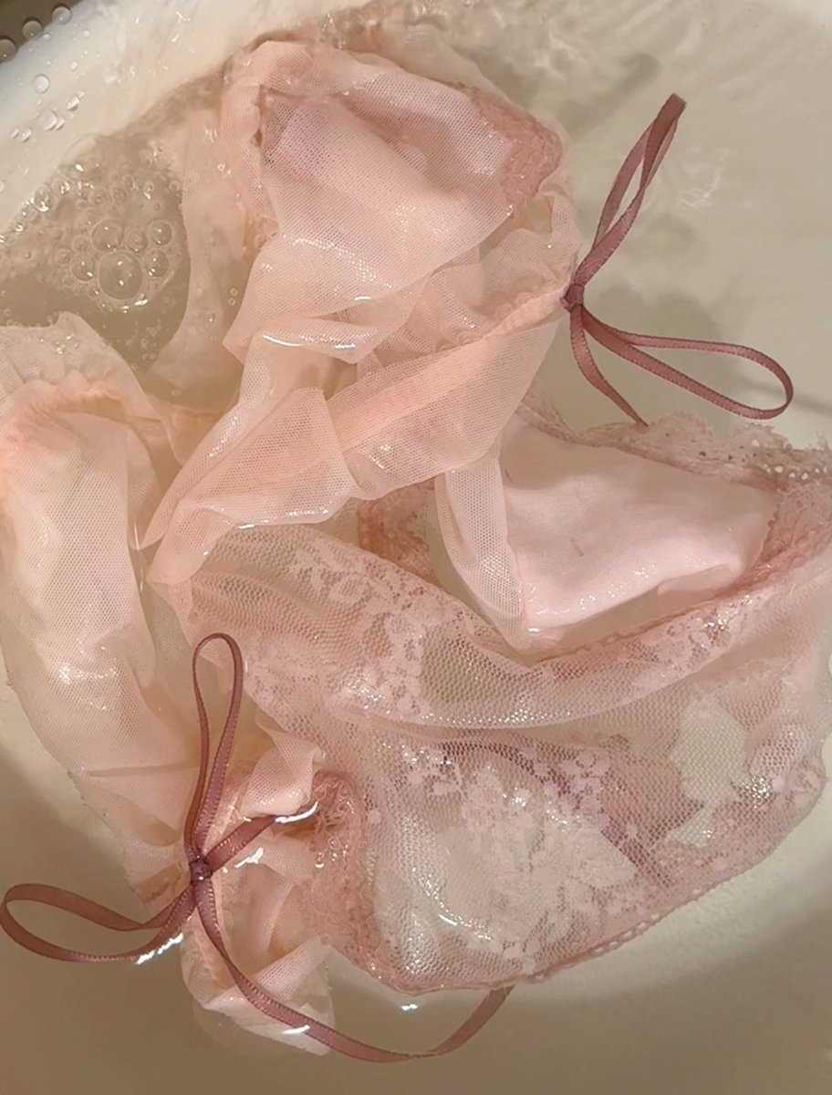 Puppy love tweet media