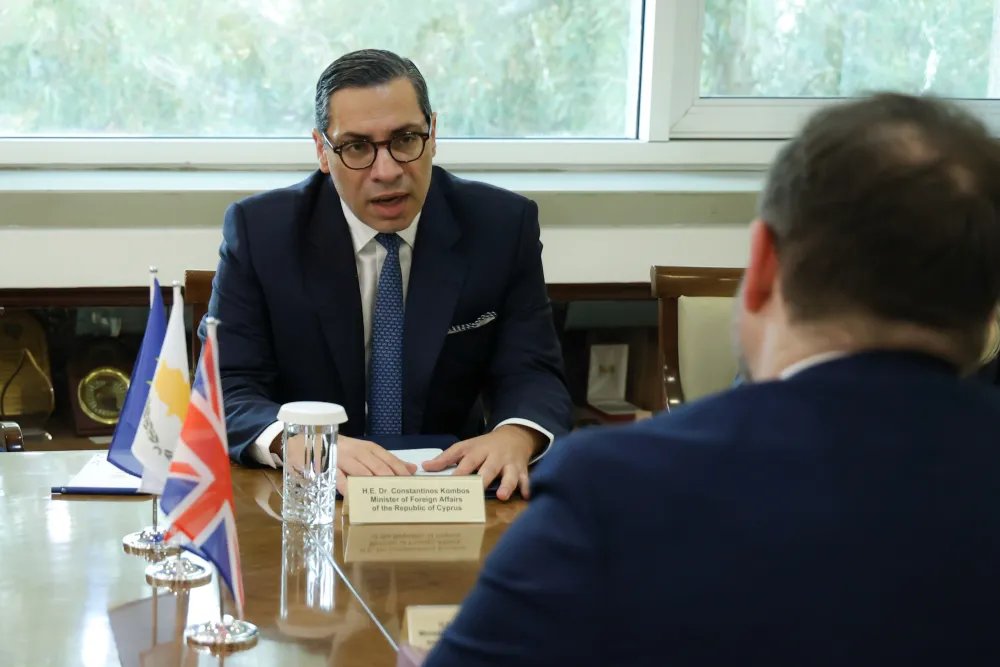 HellasJournal.Com tweet media