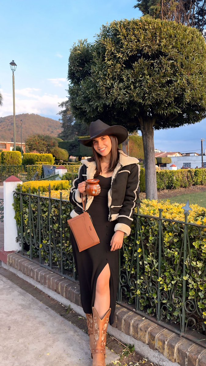 DanielaVG_01's tweet photo. 🤠🤠 https://t.co/njse6FLIC6