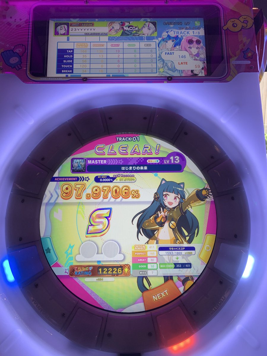 23_yyyyyyy's tweet photo. i finally got to play maimai circle
i love how rating barely changed from prism+ lol https://t.co/4Jj5VWWARi