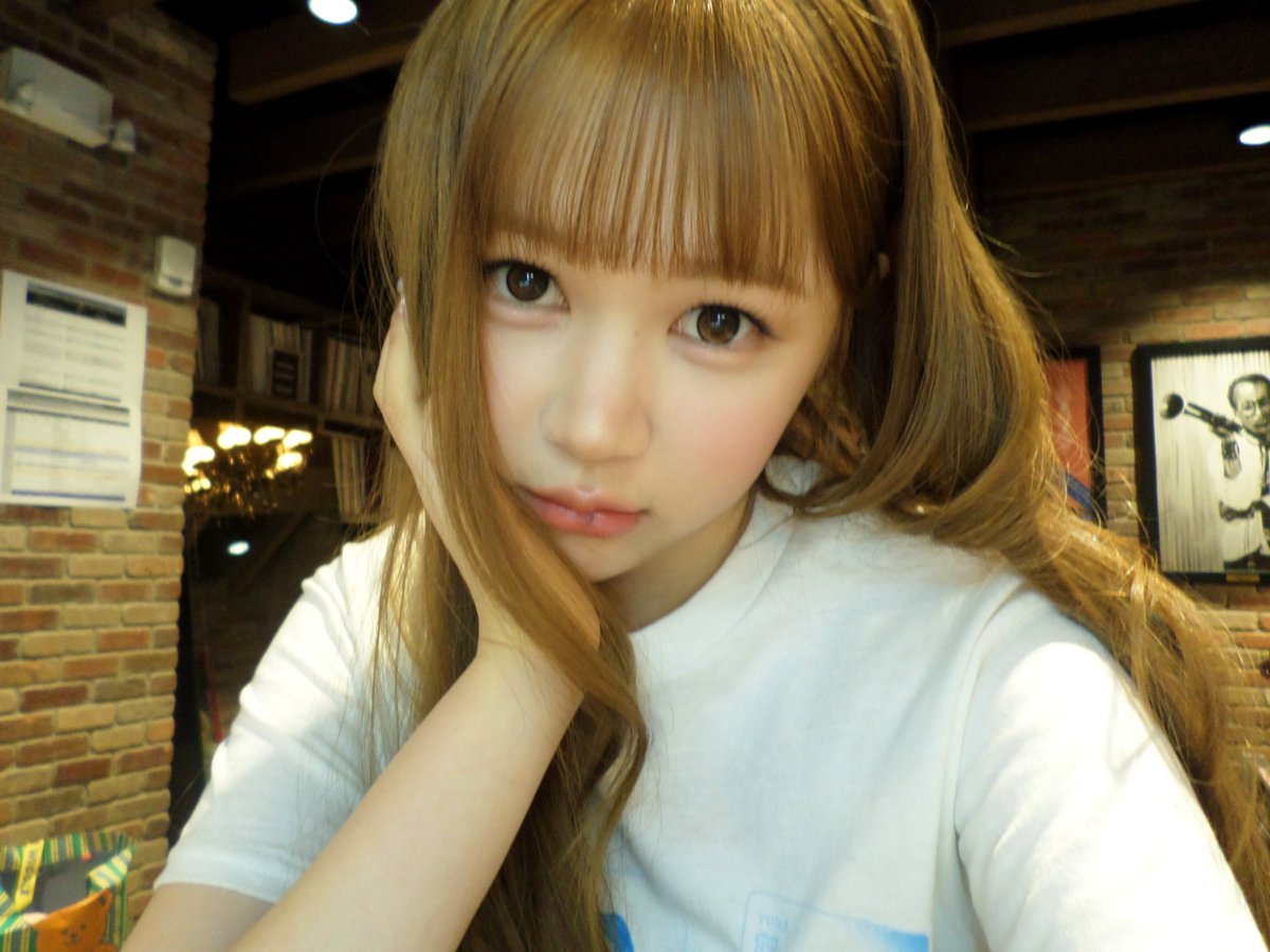 ye-on pics tweet media