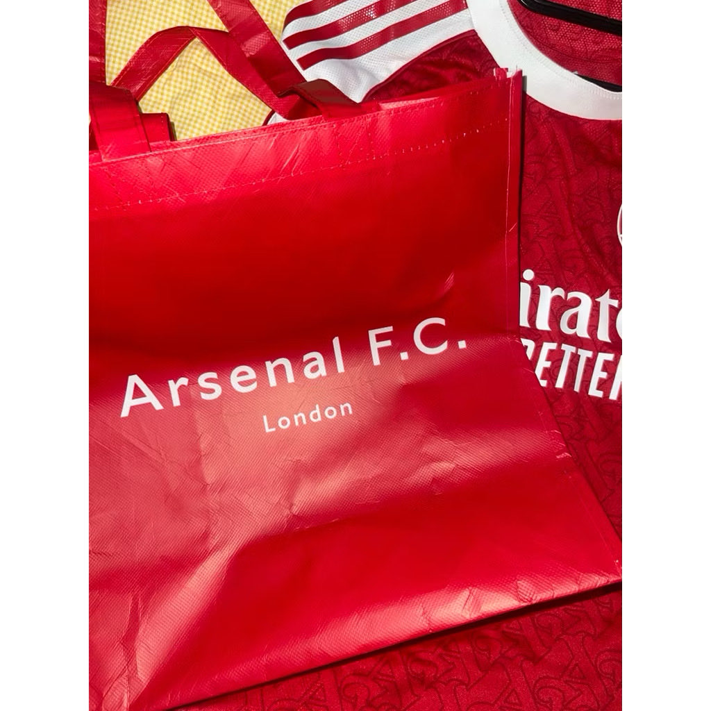 hannyyustika's tweet photo. WTS #Arsenal Authentic Jersey 2026/26 original 100% from Emirates store UK. Price 1.900.000 (open for nego) size M ld up to 100cm https://t.co/zcIXcG7PA9