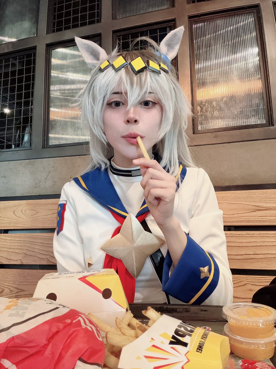 Katlyne ♡ tweet media