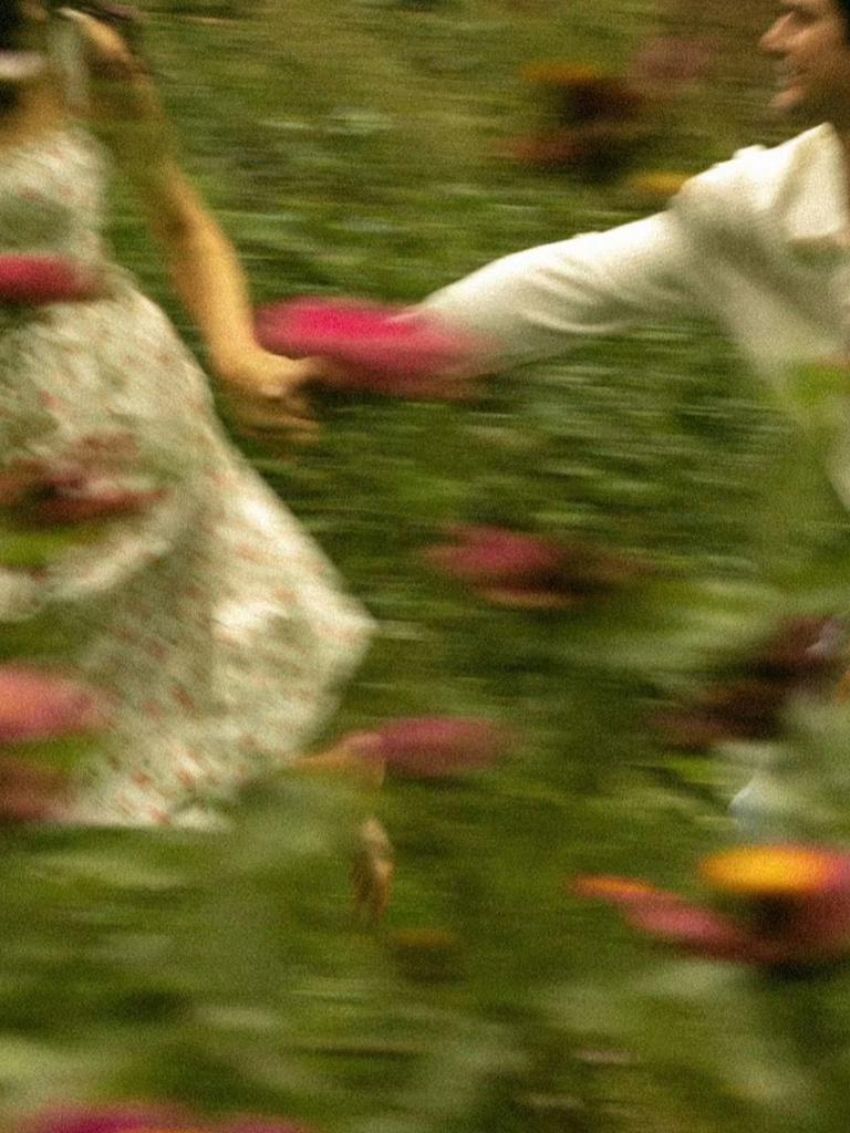 zoeysuke tweet media