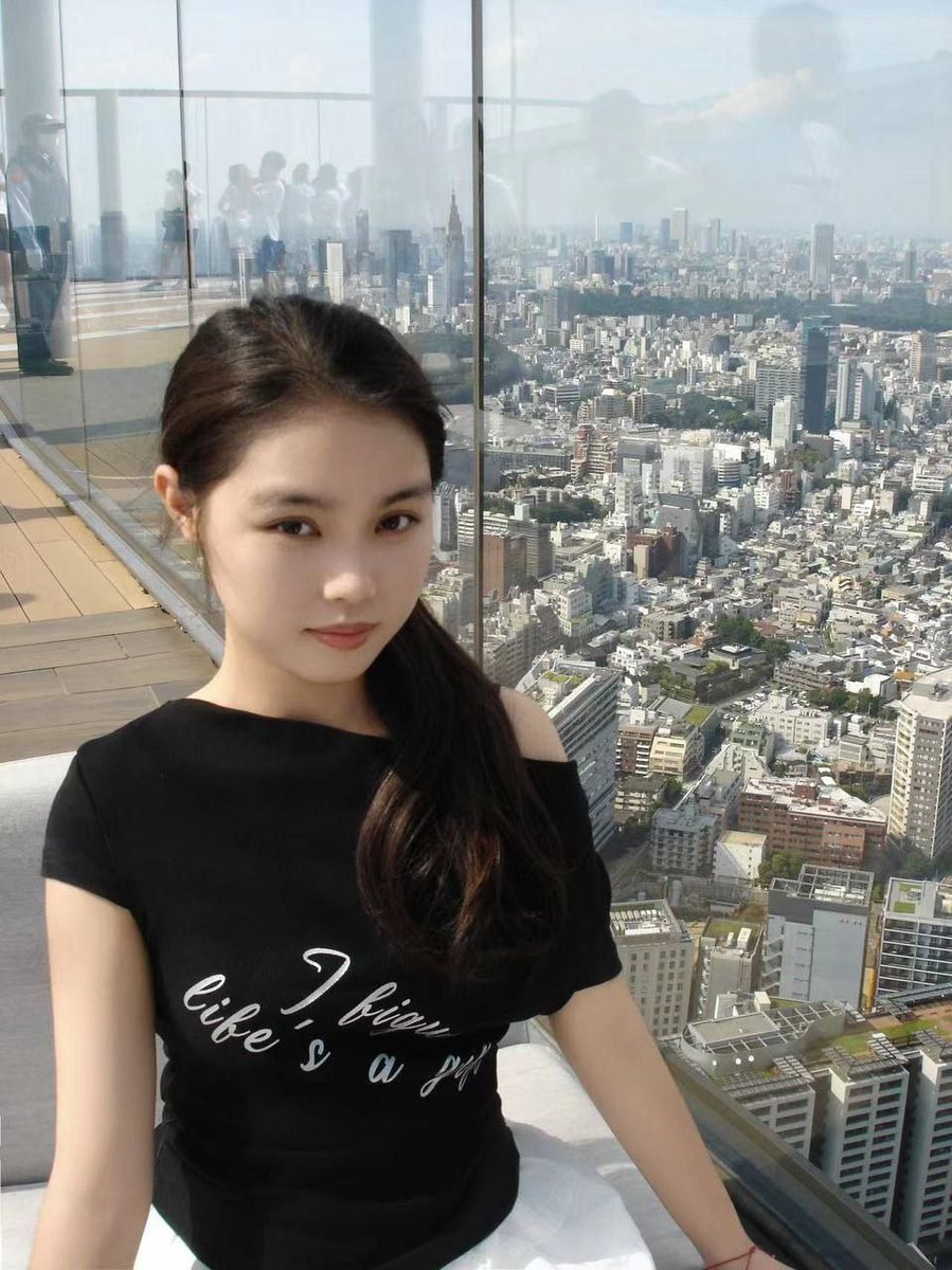 MistyBeggs's tweet photo. 老师029

点我头像看简介玩我或联系https://t.co/CgBLNLRuHK

你向我靠近，我为你而来

保山市施甸县施甸文化广场

#保山

#云南 https://t.co/s7JmAqh8Ig
