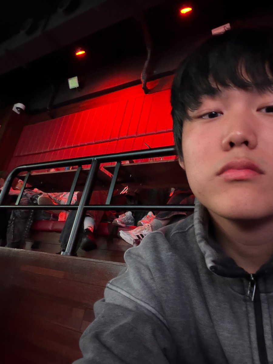 leon zhou tweet media