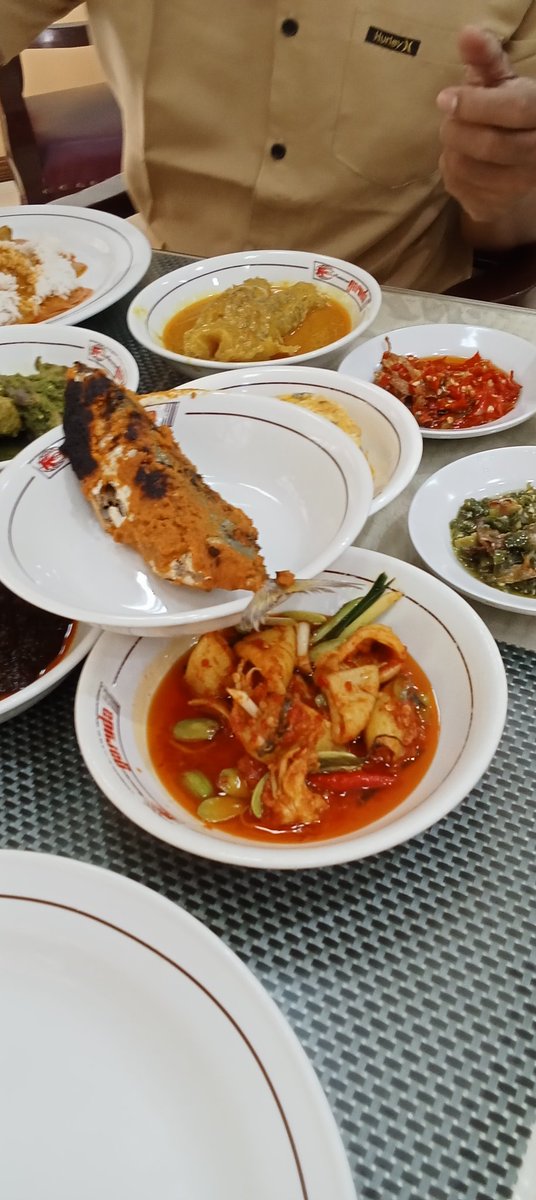 Berjuang Bangkit tweet media