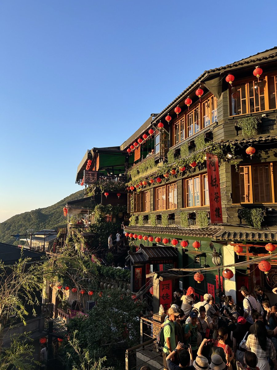 Globe Tucker tweet media