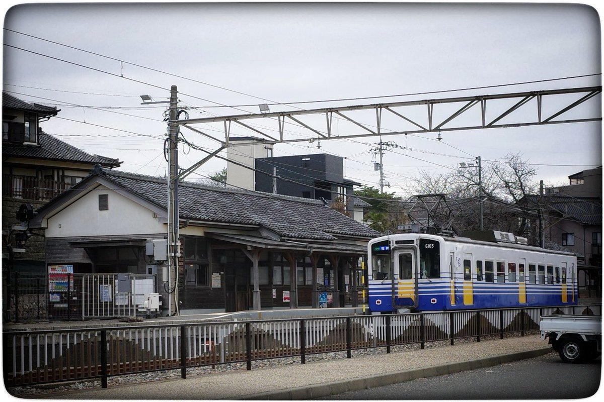 黒さとー tweet media