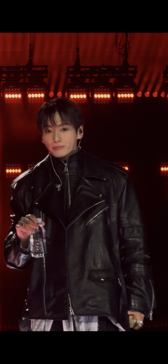 𝑲𝑶𝑶𝑲_𝑪𝒊𝒓𝒄𝒍𝒆🐰 tweet media