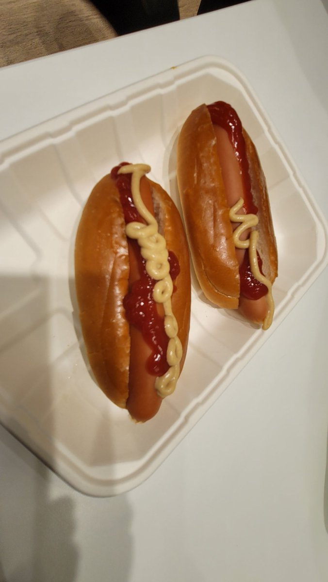 FATFIVEDJ's tweet photo. ひとつ100円

#IKEA https://t.co/092V6zMzOH