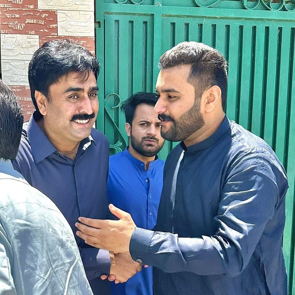 AweeMemon56111's tweet photo. #NewProfilePic https://t.co/BfaNPjghBW