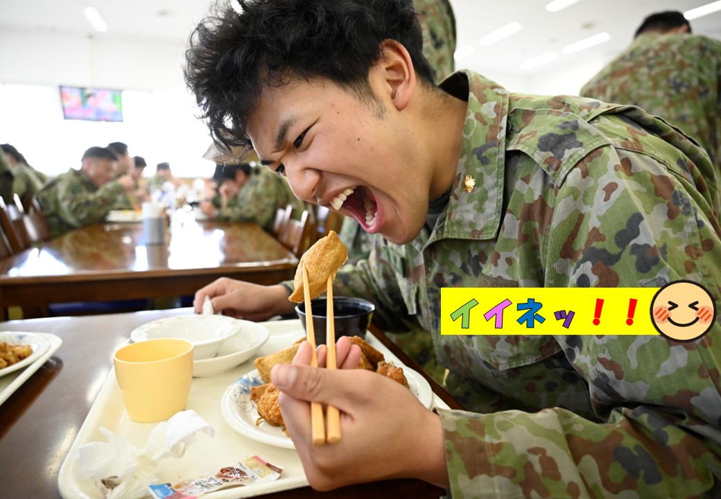 yufuinpr's tweet photo. 【駐屯地食堂②】

#湯布院駐屯地 #陸自飯 #バイキング
#ビュッフェ #ランチ #広報 https://t.co/xR9xmsvmsN
