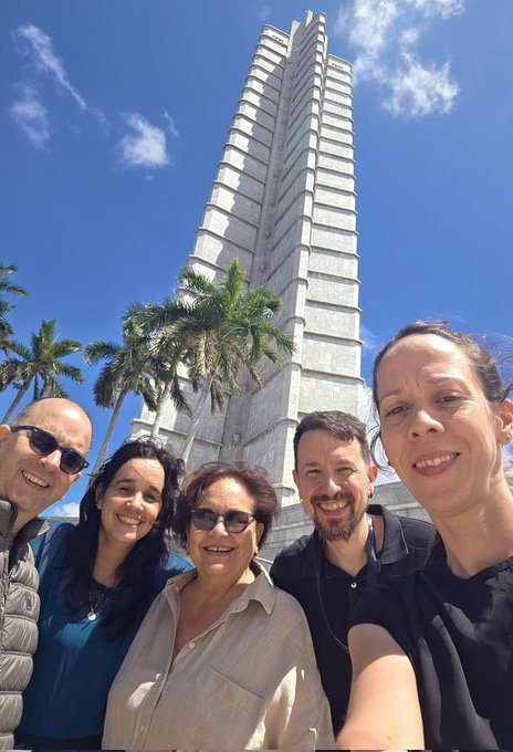 goslum (Vive la vida al menos una vez) tweet media